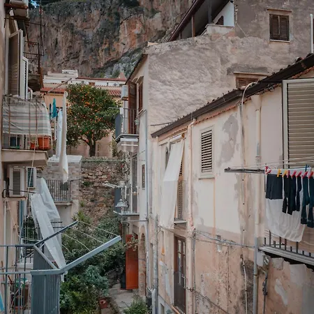 Apartman Uno Scorcio Sulla Rocca By Wonderful Italy